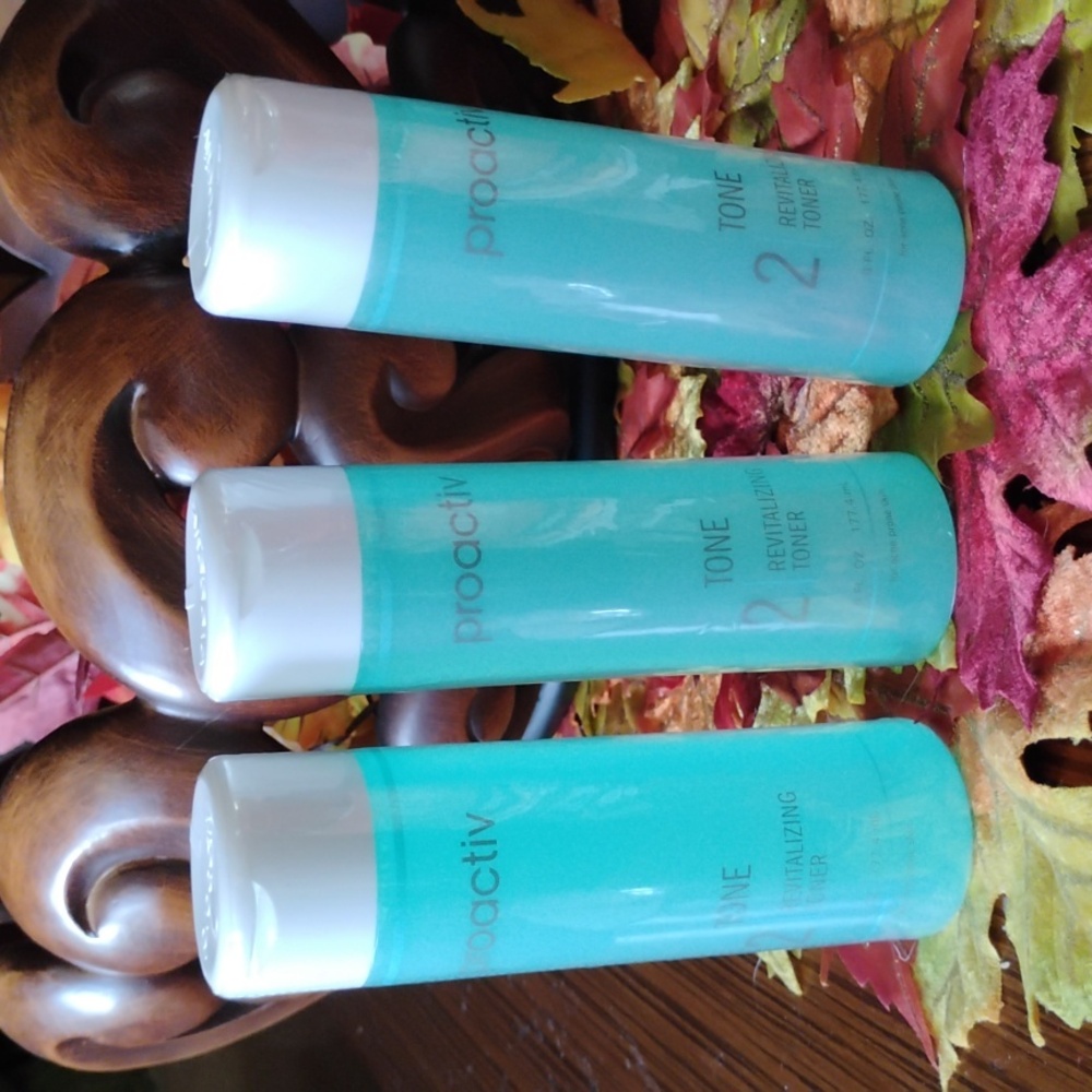 NWT Sealed Proactiv 2 Revitalizing Toner